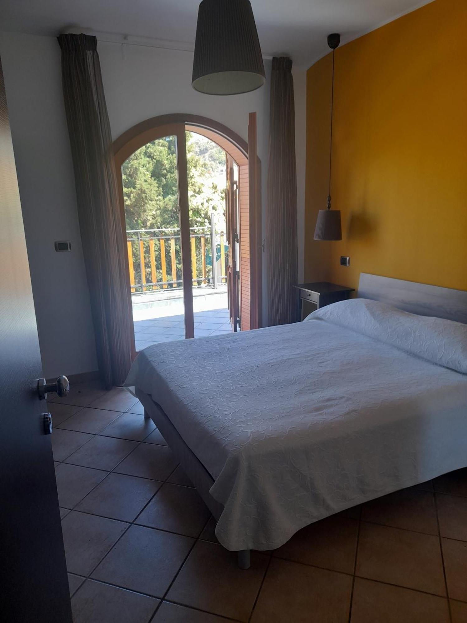 B&B Villa Rodriguez Милаццо Экстерьер фото