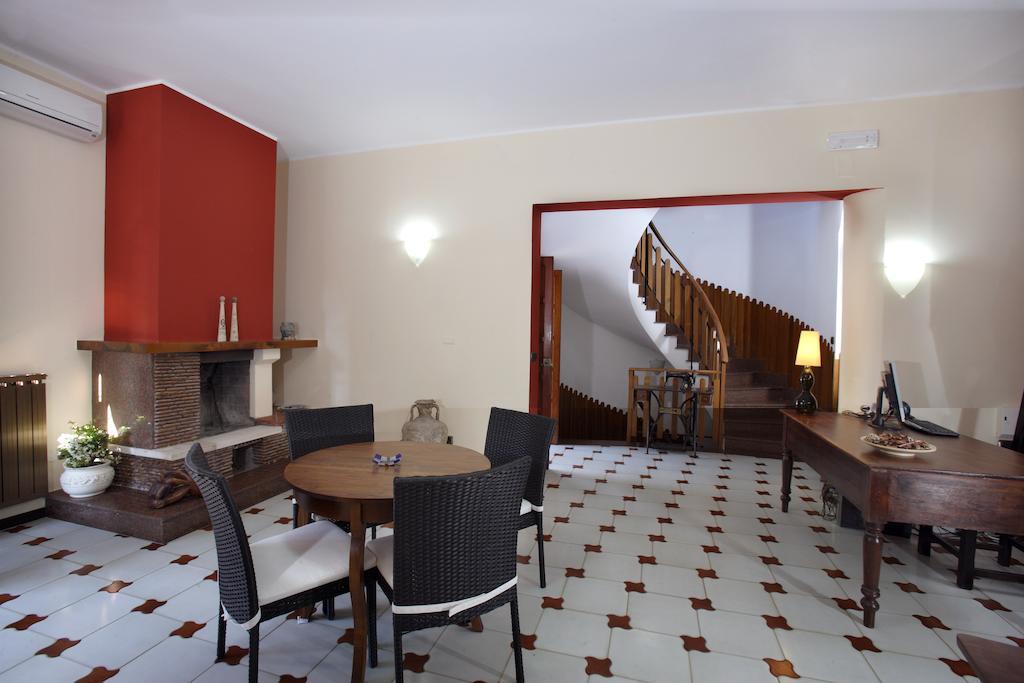 B&B Villa Rodriguez Милаццо Экстерьер фото
